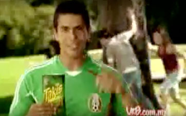 Oswaldo Sanchez Comercial de Takis